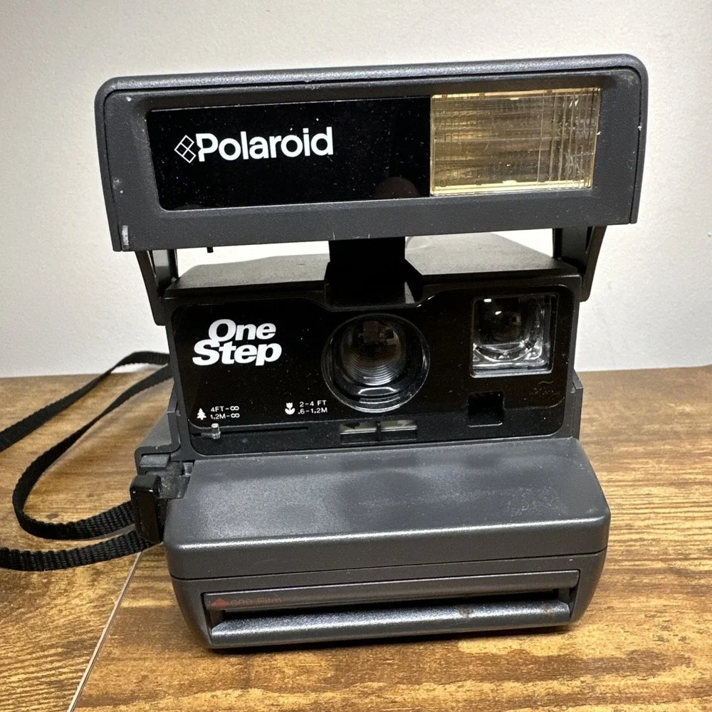 Polaroid One Step 600 Instant‎ Film Camera  Untested
